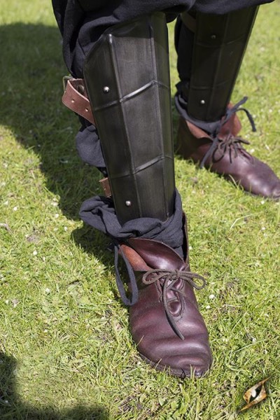 Dark Drake Leg Protection
