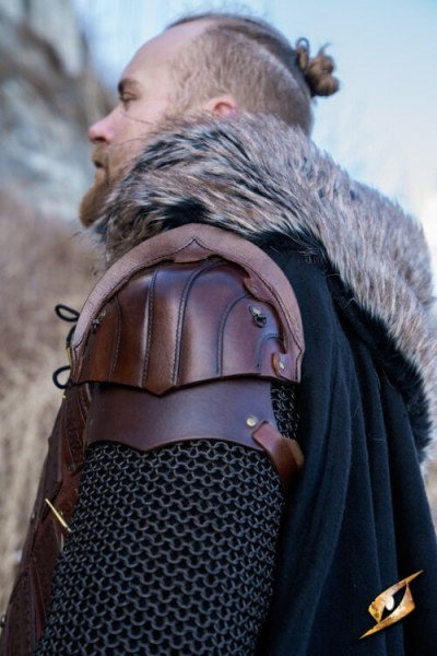 Woodsman Pauldrons - Leather Brown