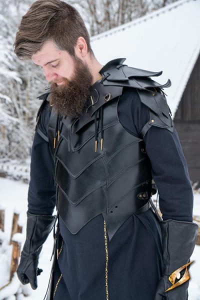 Shadow Gorget &amp; Spaulders - Leather